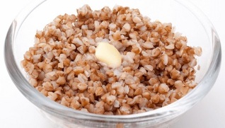 Advantages and disadvantages of the buckwheat diet. 